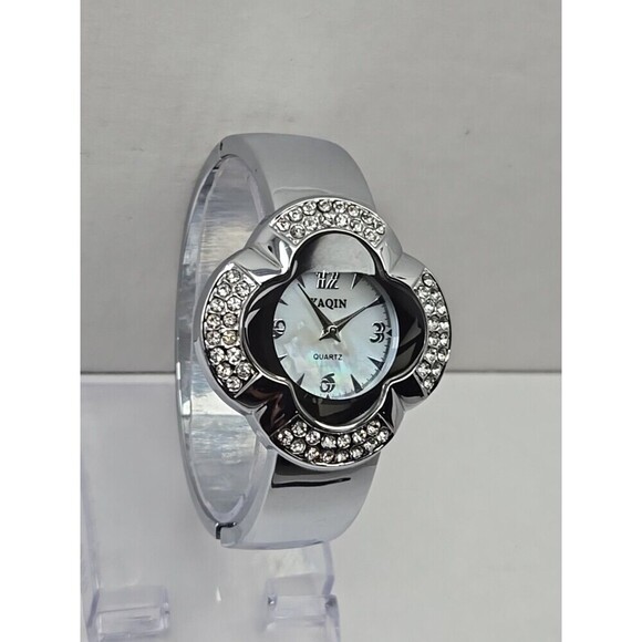 Yaqin Clover Crystal Bangle Watch Silver MOP Dial Quartz New Battery Ladies Gift - Picture 3 of 10